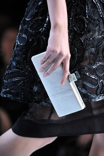 Look 73
